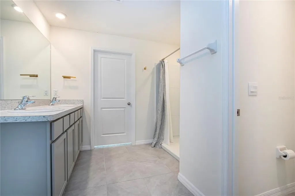5456 Logan Cave Avenue Wimauma FL 33598