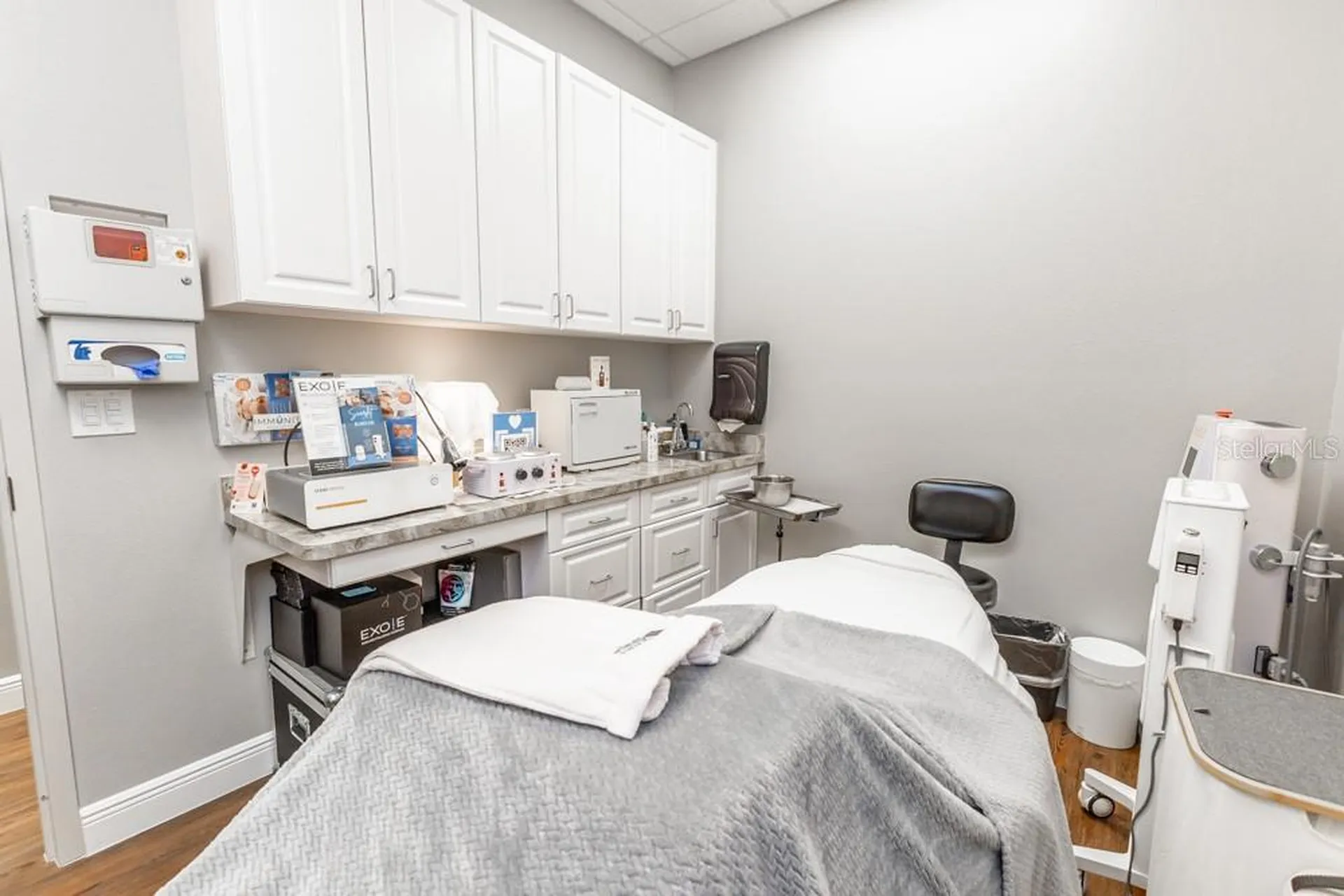 809 County Road 466 Lady Lake FL 32159