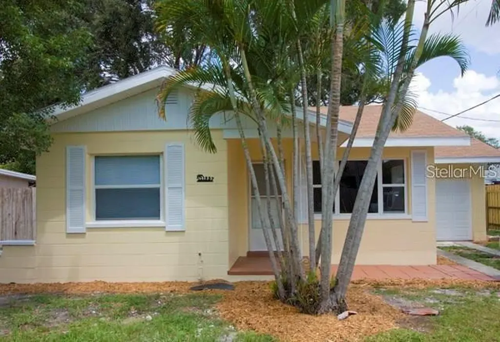 1957 Magnolia Street Sarasota FL 34239