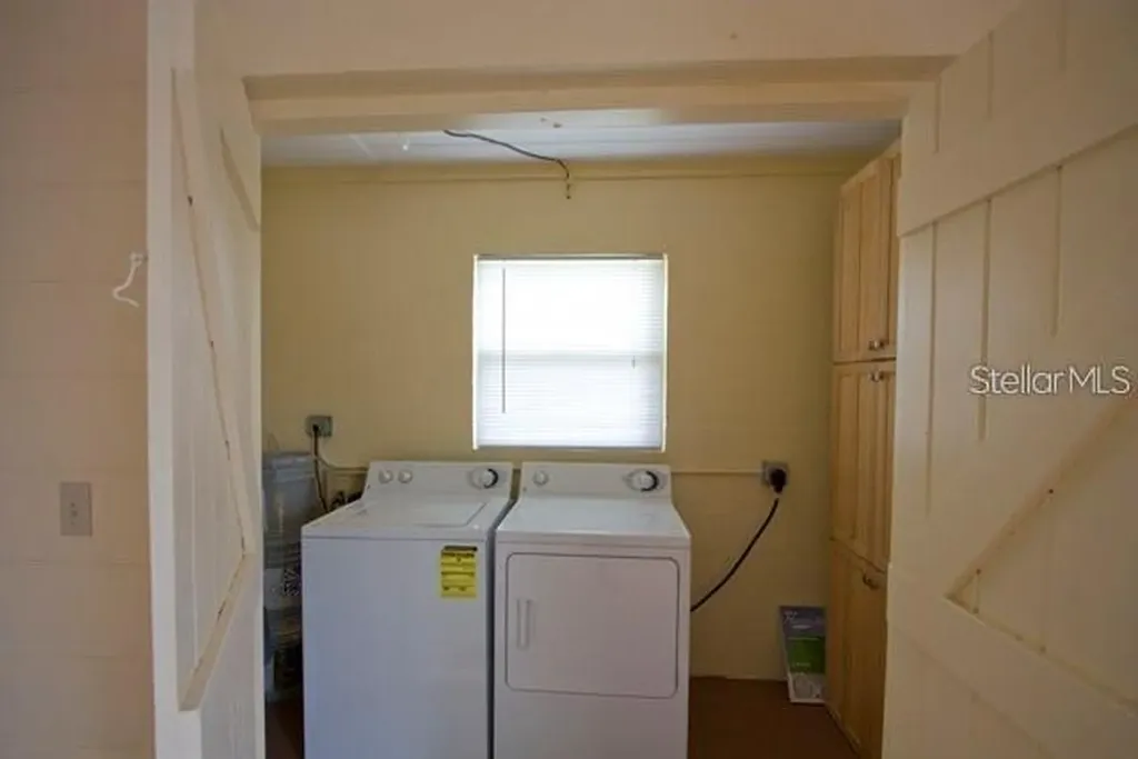 1957 Magnolia Street Sarasota FL 34239