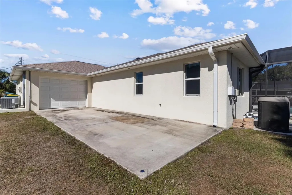 2490 Como Street Port Charlotte FL 33948