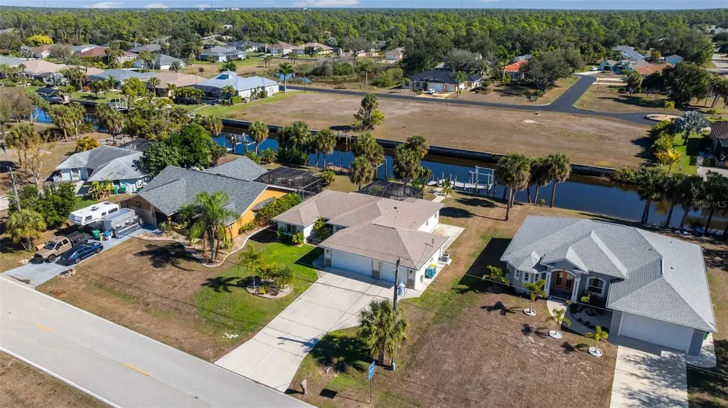 2490 Como Street Port Charlotte FL 33948