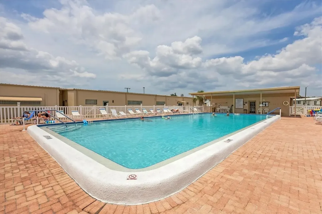 1532 47th Avenue Drive E Ellenton FL 34222
