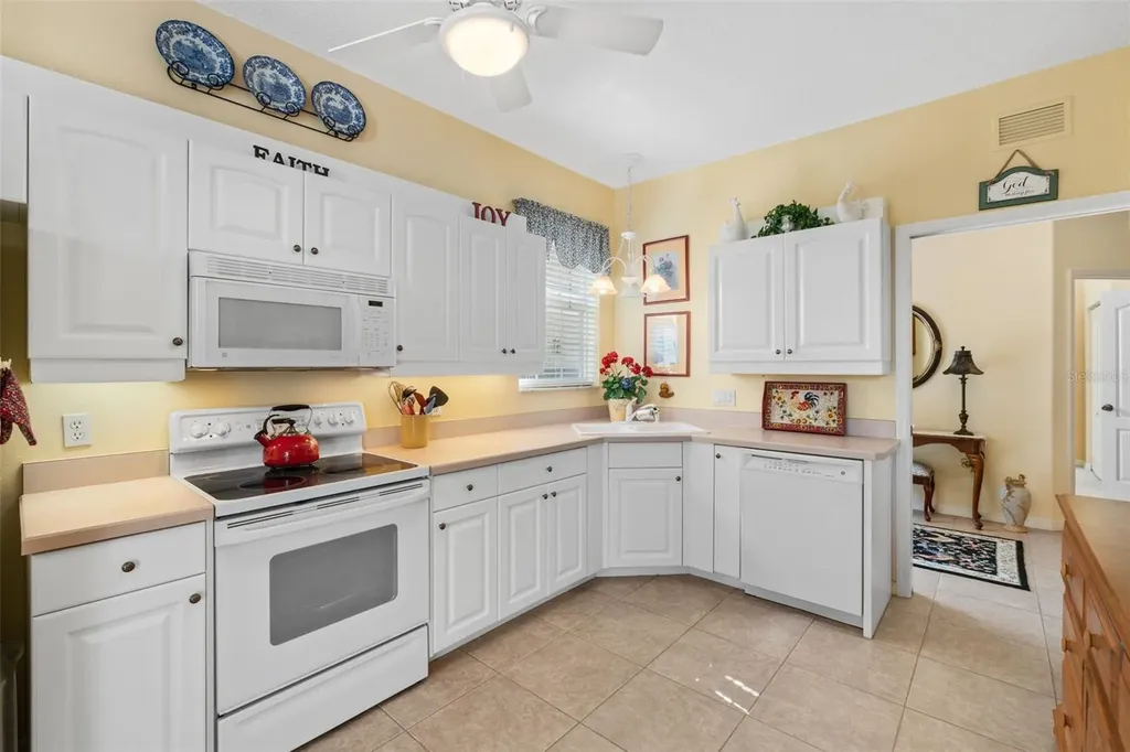 905 Barclay Court Venice FL 34293