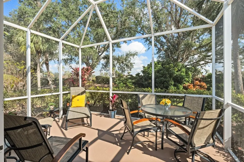 905 Barclay Court Venice FL 34293