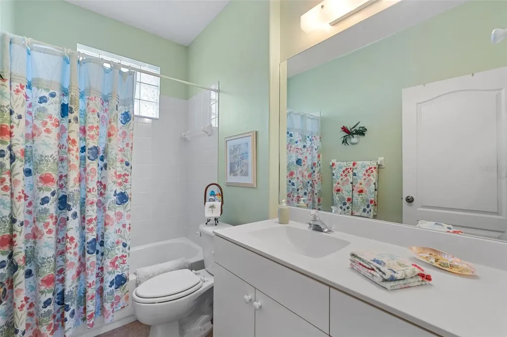 905 Barclay Court Venice FL 34293