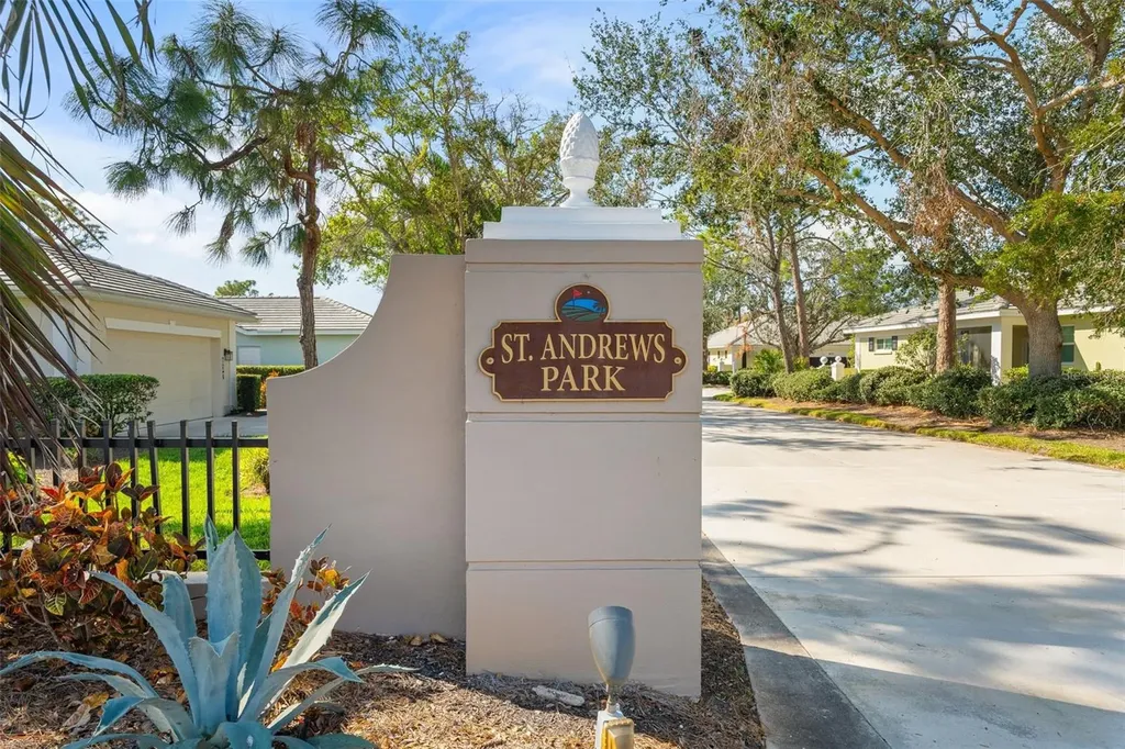 905 Barclay Court Venice FL 34293