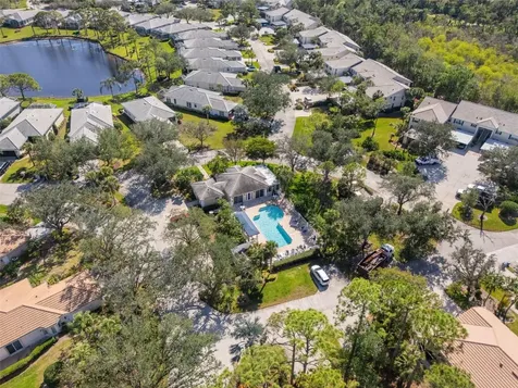 905 Barclay Court Venice FL 34293