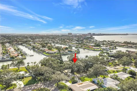 4114 42nd Avenue S St Petersburg FL 33711