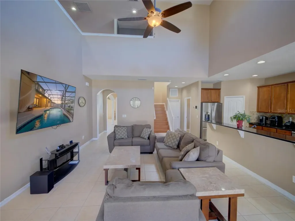2717 Eagle Cliff Drive Kissimmee FL 34746