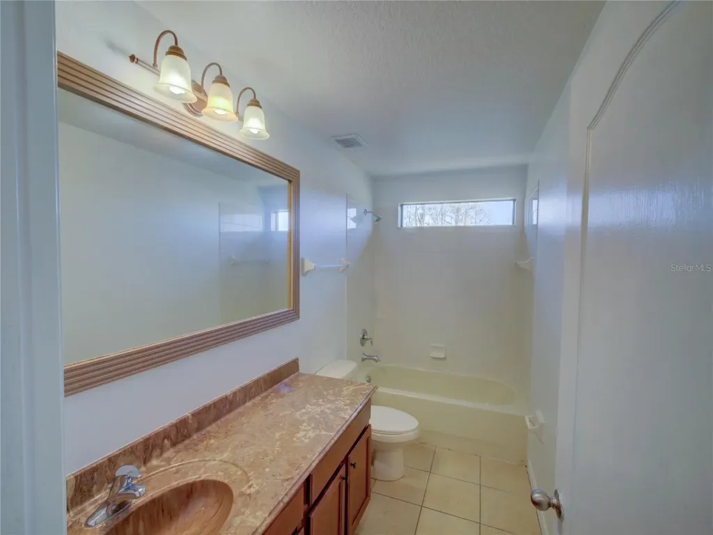 2717 Eagle Cliff Drive Kissimmee FL 34746