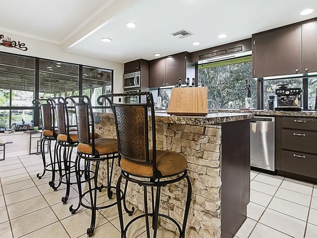 2314 Hillside Drive Mount Dora FL 32757