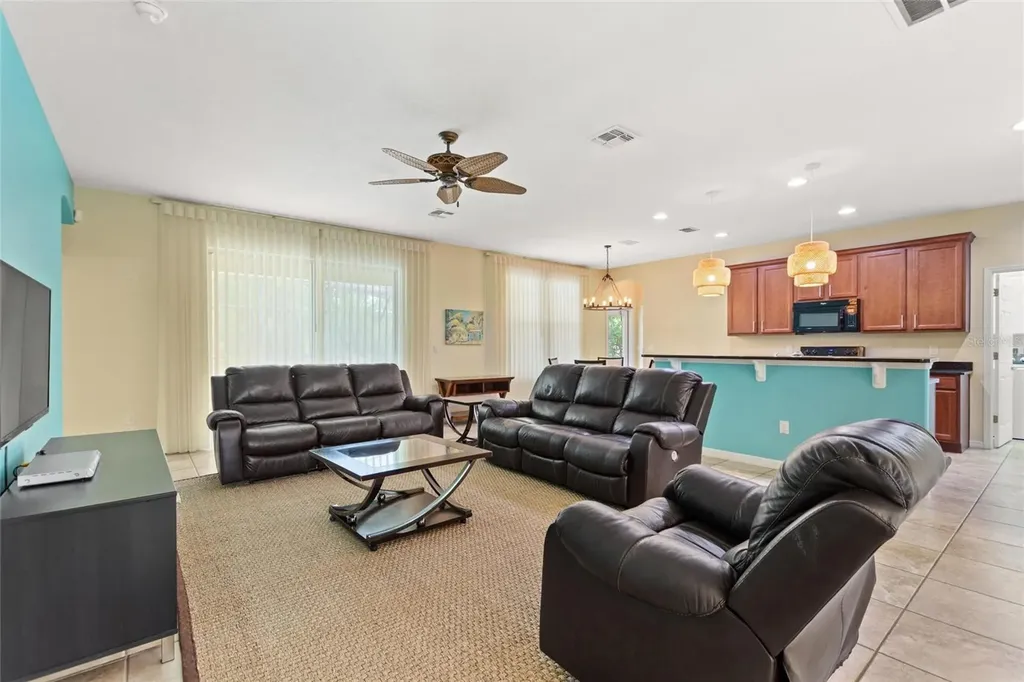 256 Yellow Snapdragon Drive Davenport FL 33837