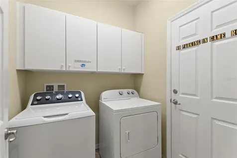 256 Yellow Snapdragon Drive Davenport FL 33837