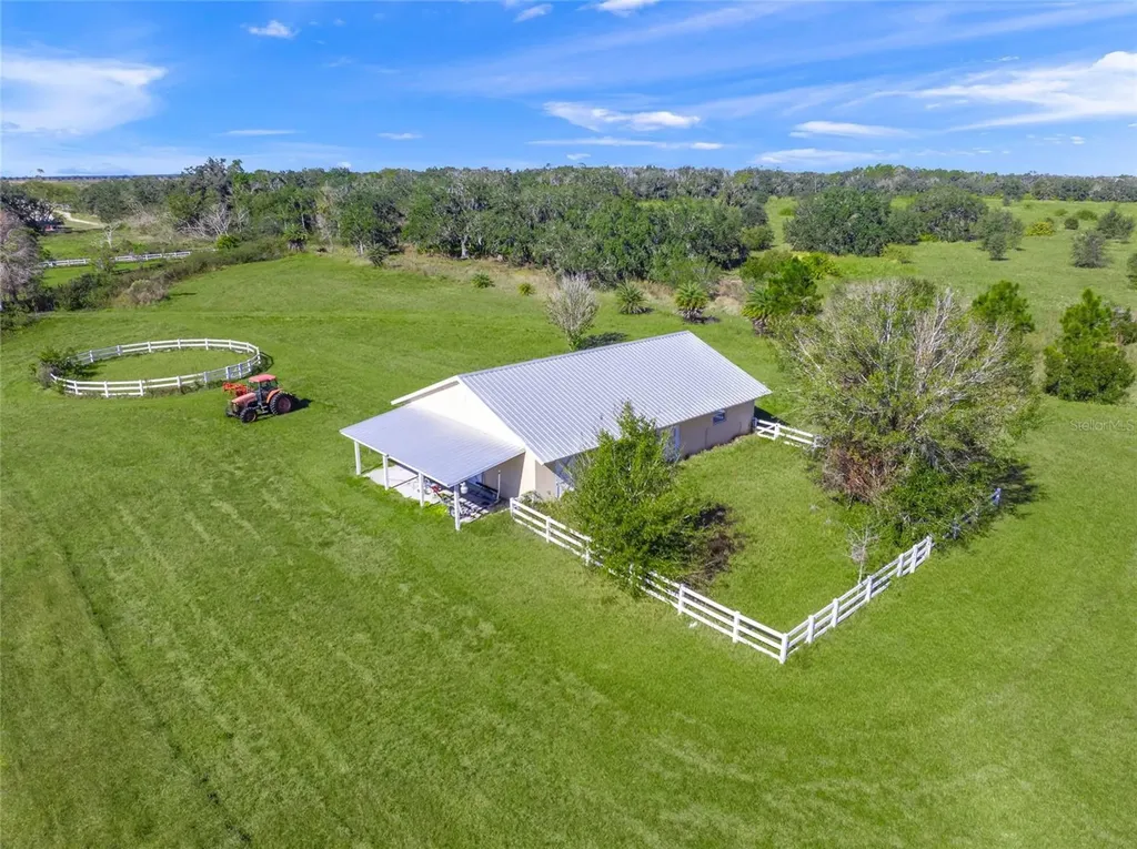 16123 Cutting Horse Trail Myakka City FL 34251