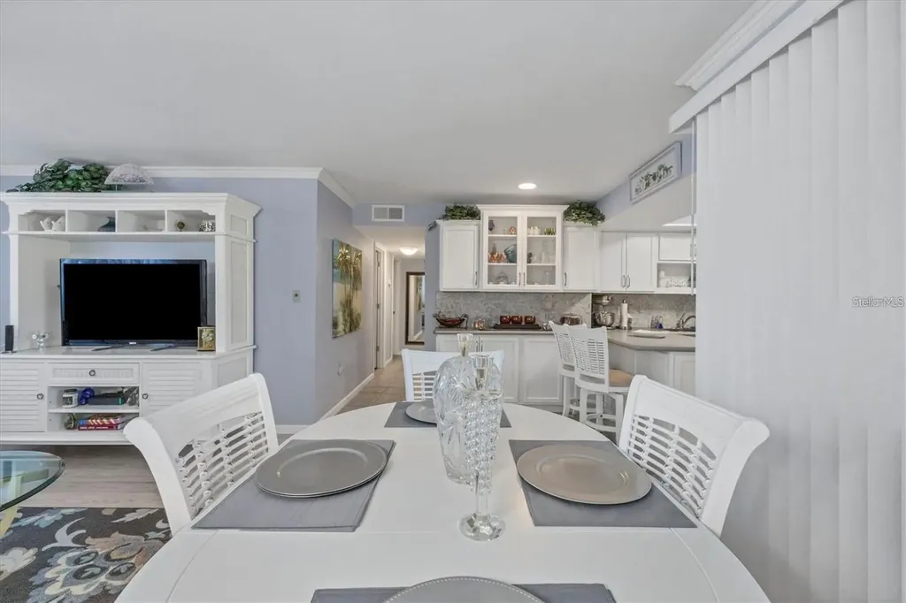 460 Base Avenue E Venice FL 34285