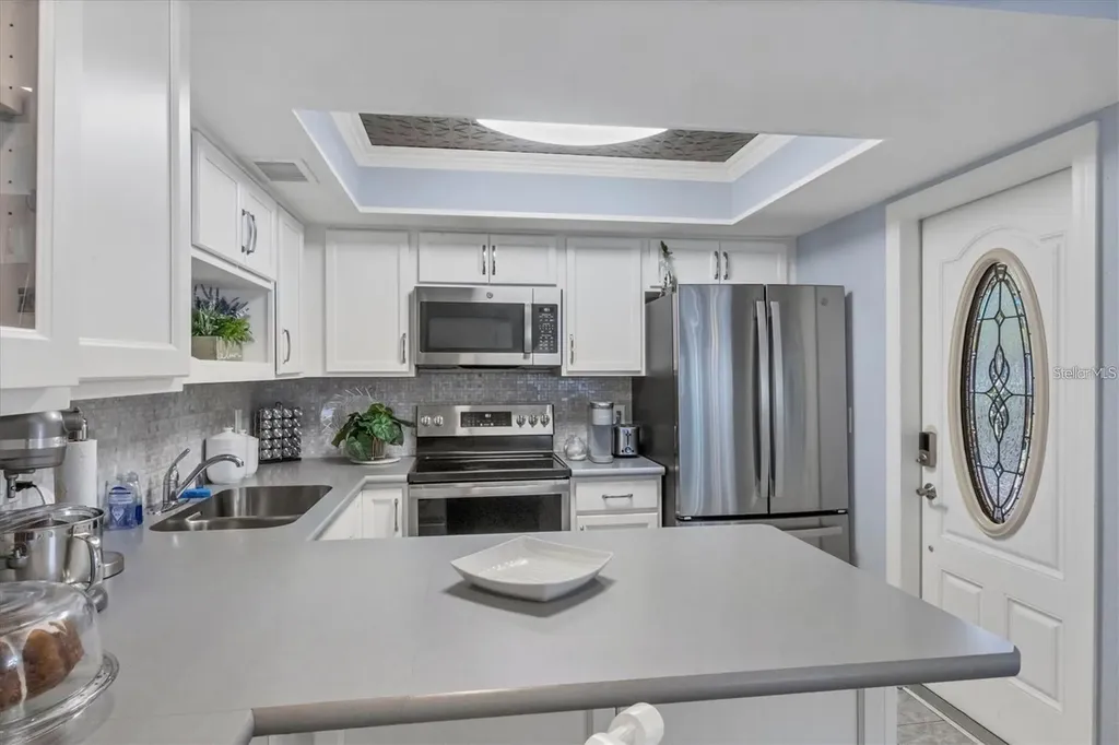 460 Base Avenue E Venice FL 34285