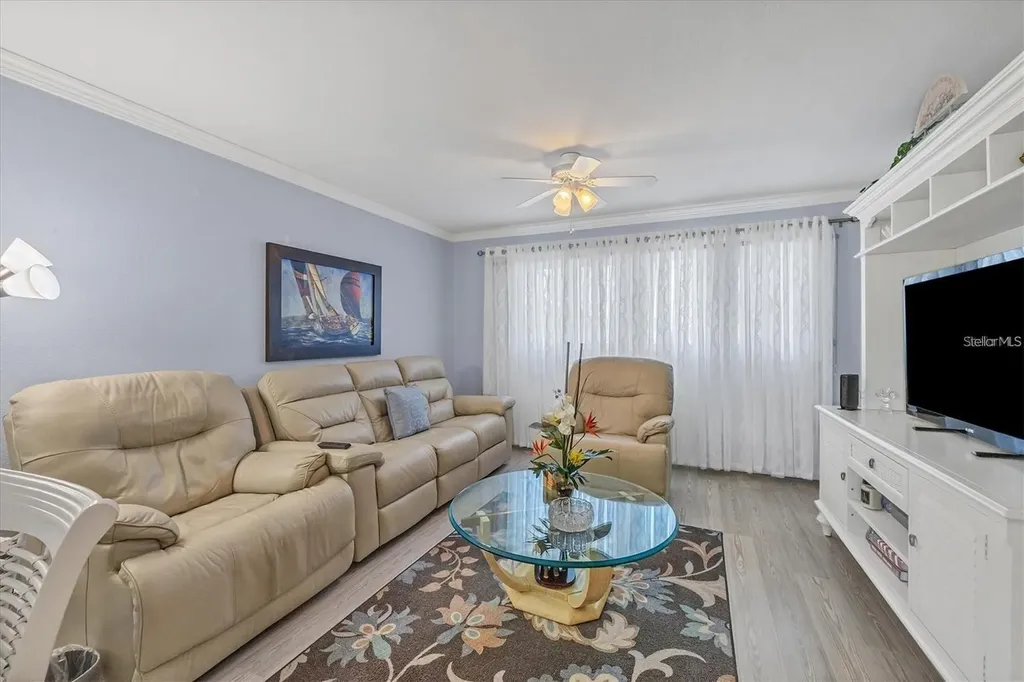 460 Base Avenue E Venice FL 34285