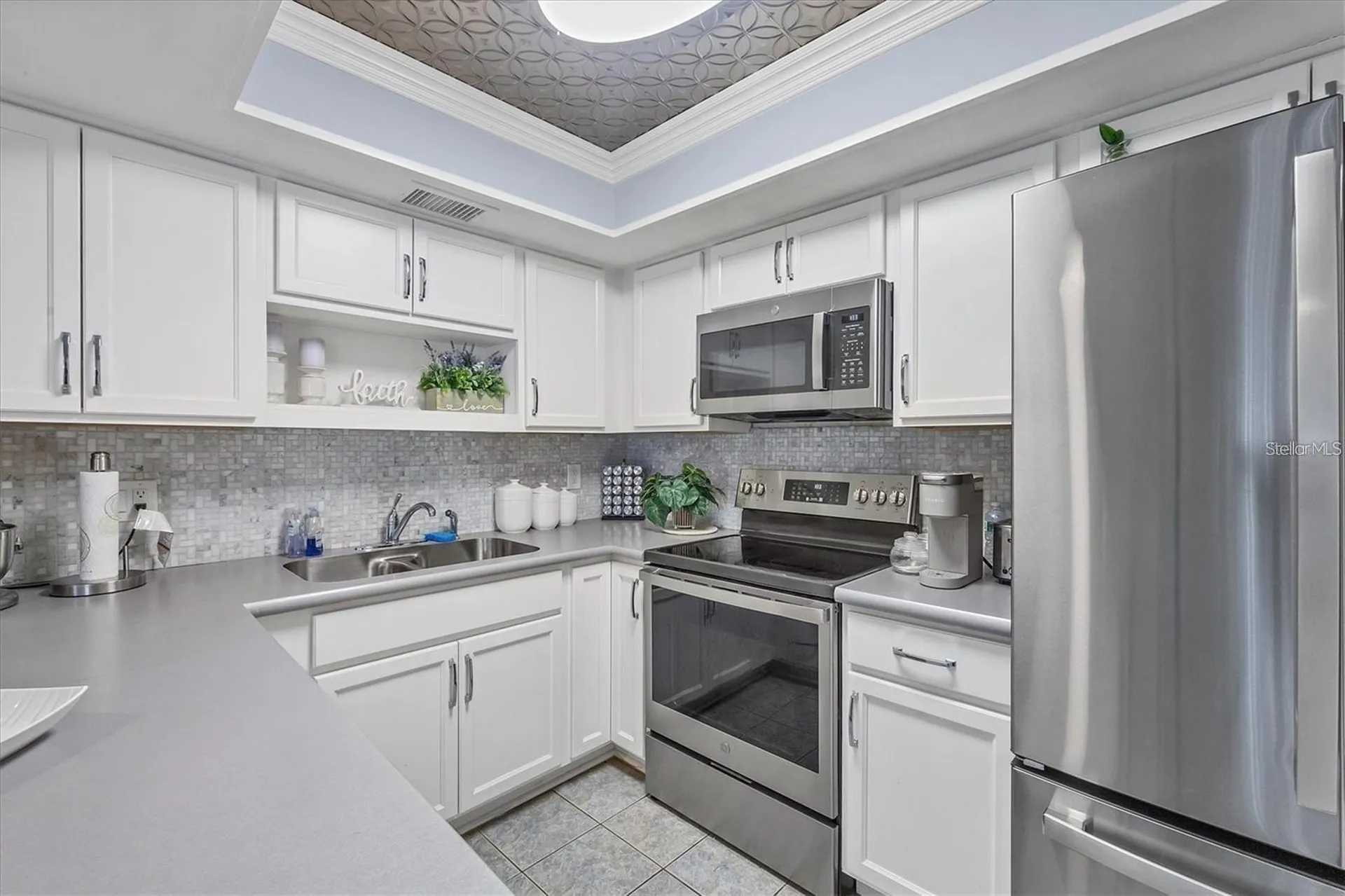 460 Base Avenue E Venice FL 34285