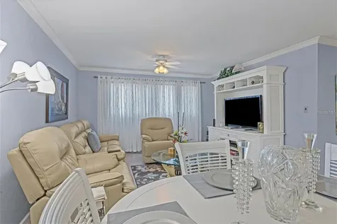 460 Base Avenue E Venice FL 34285