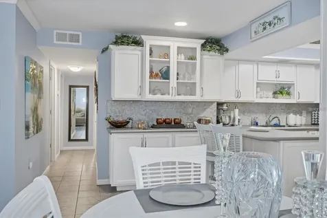 460 Base Avenue E Venice FL 34285