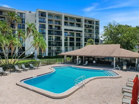 100 Oakmont Lane Belleair FL 33756