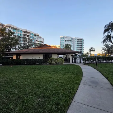 100 Oakmont Lane Belleair FL 33756