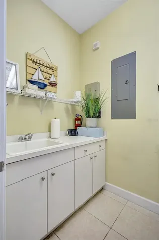 436 Canal Road Sarasota FL 34242