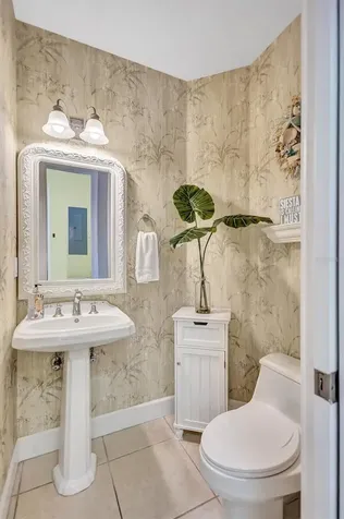436 Canal Road Sarasota FL 34242