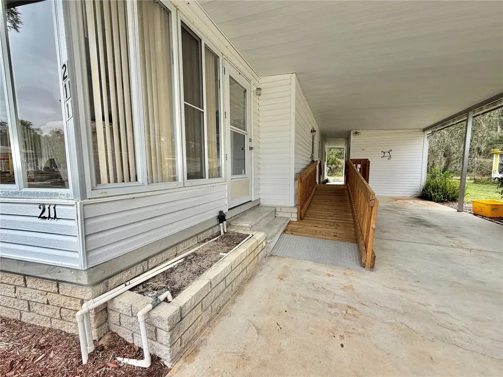 211 Aspen Circle Leesburg FL 34748