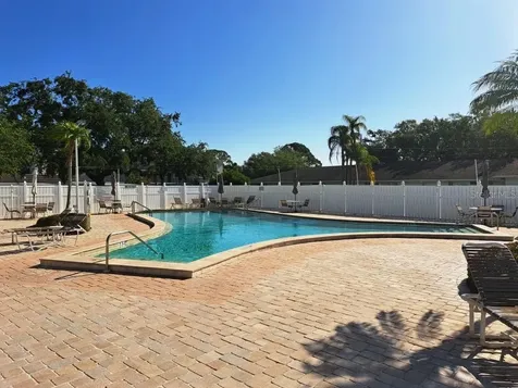 9940 47th Avenue N St Petersburg FL 33708
