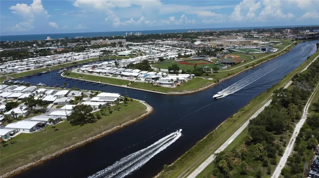 817 S Green Circle Venice FL 34285
