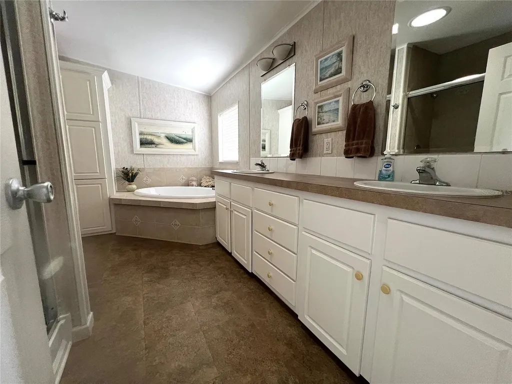 817 S Green Circle Venice FL 34285