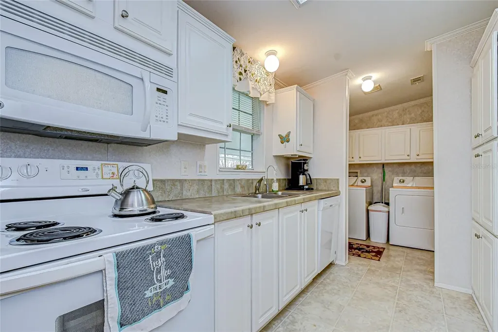 3337 Dawns Dell Zephyrhills FL 33541