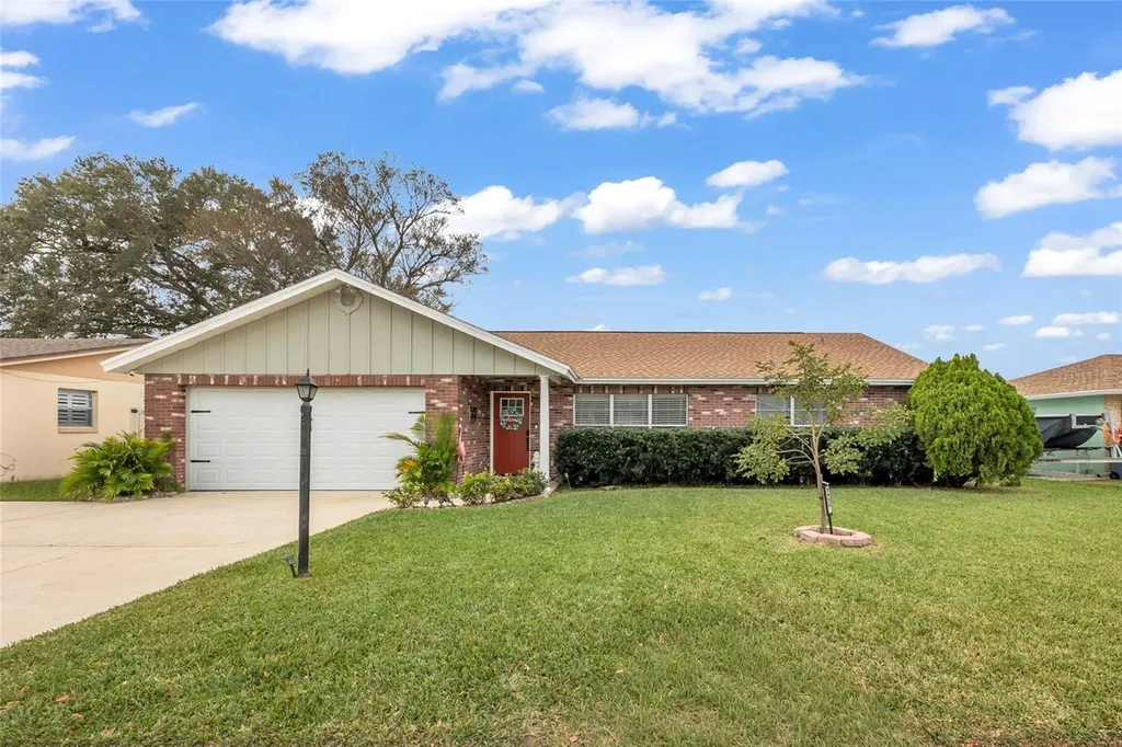2952 Carriage Drive South Daytona FL 32119