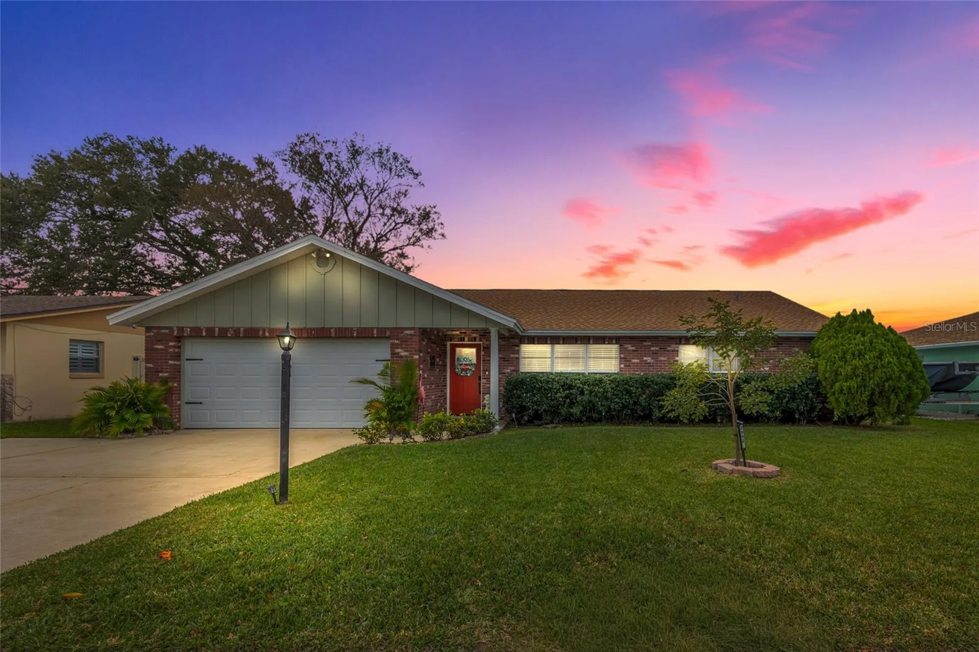 2952 Carriage Drive South Daytona FL 32119