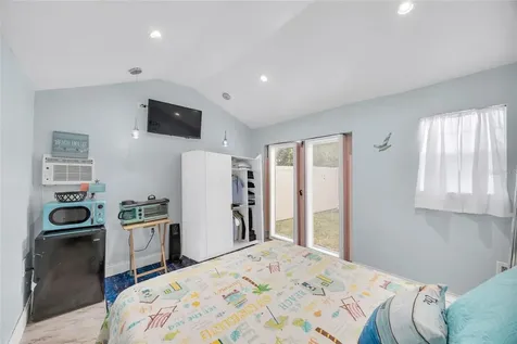 2952 Carriage Drive South Daytona FL 32119