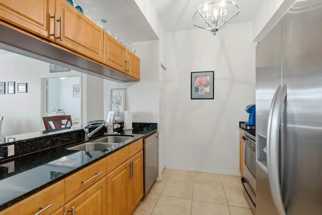 1064 N Tamiami Trail Sarasota FL 34236