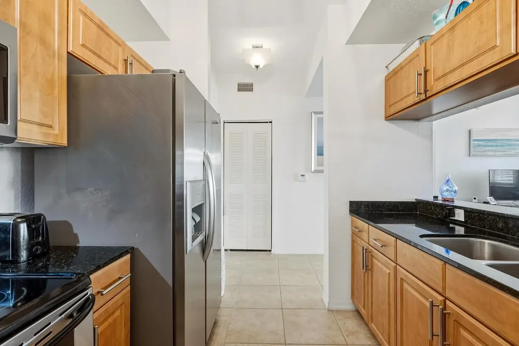 1064 N Tamiami Trail Sarasota FL 34236