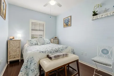 1064 N Tamiami Trail Sarasota FL 34236