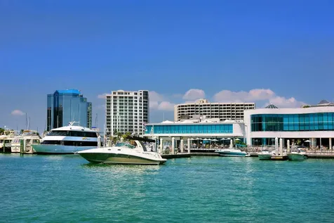 1064 N Tamiami Trail Sarasota FL 34236