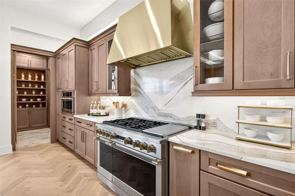 8380 Sea Glass Court Sarasota FL 34240
