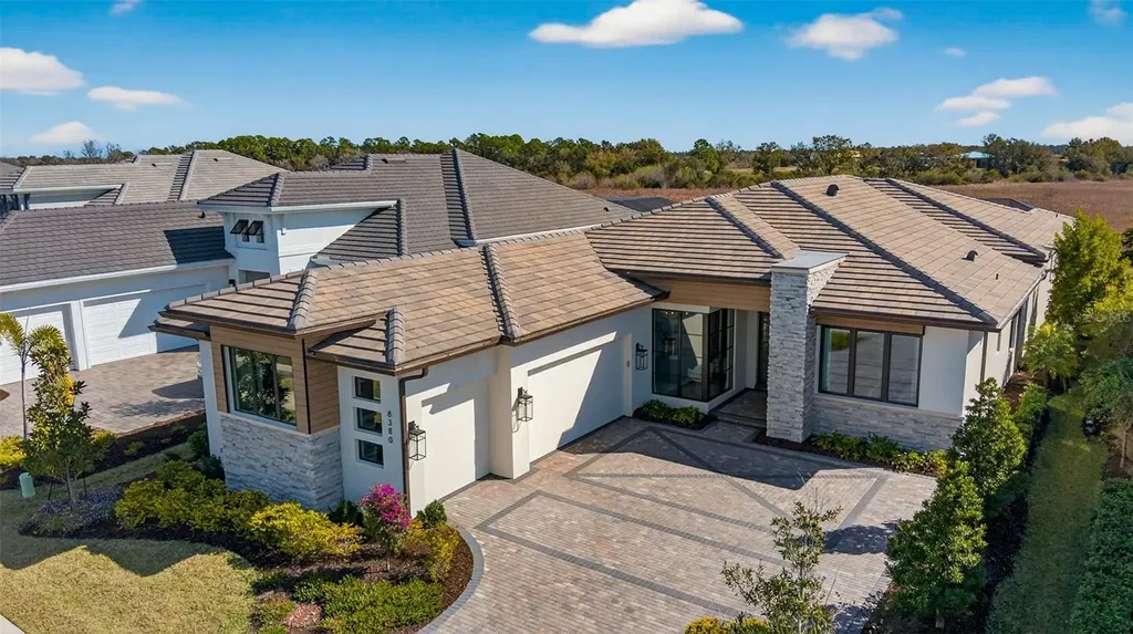 8380 Sea Glass Court Sarasota FL 34240