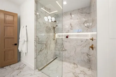 8380 Sea Glass Court Sarasota FL 34240