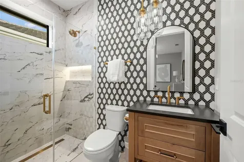 8380 Sea Glass Court Sarasota FL 34240