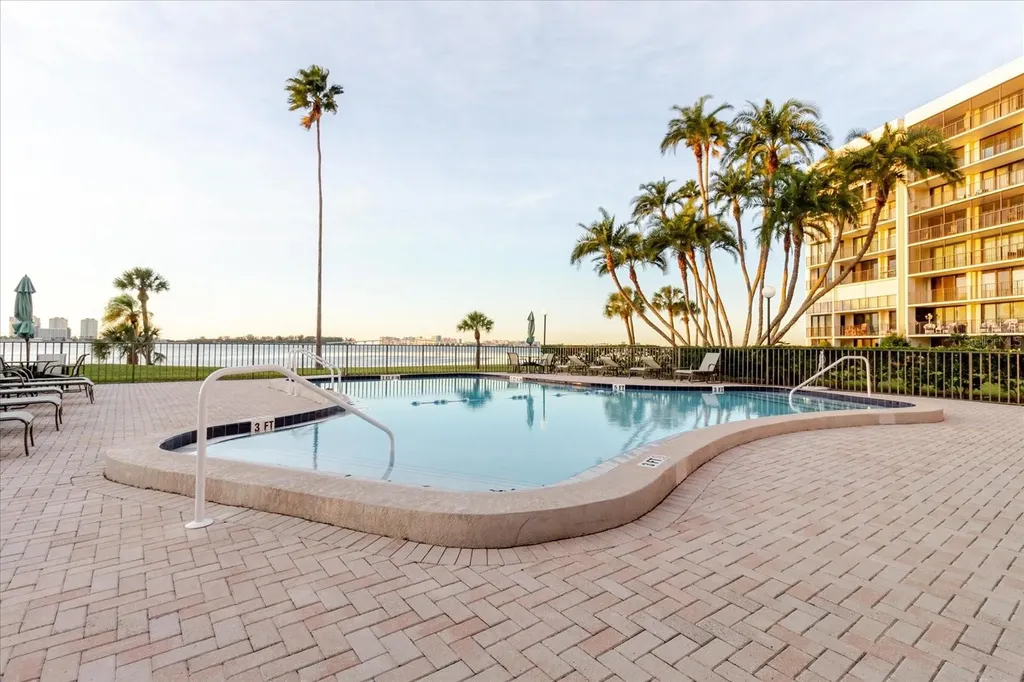 100 Oakmont Lane Belleair FL 33756