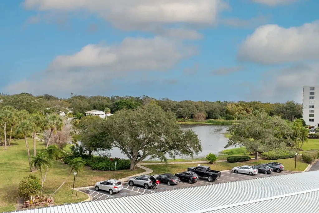 100 Oakmont Lane Belleair FL 33756