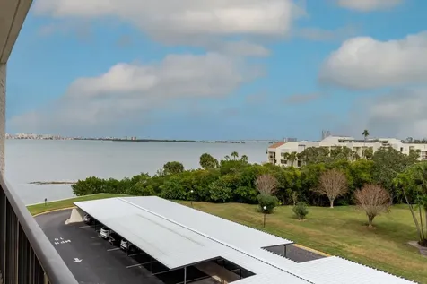 100 Oakmont Lane Belleair FL 33756