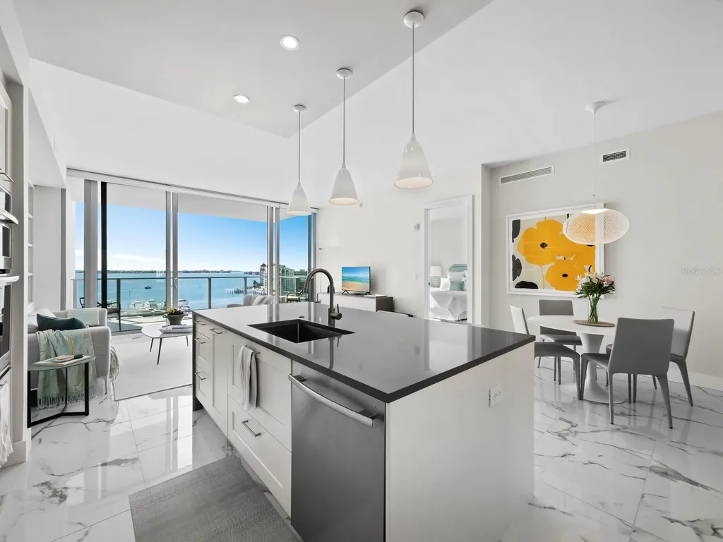 1155 N Gulfstream Avenue Sarasota FL 34236