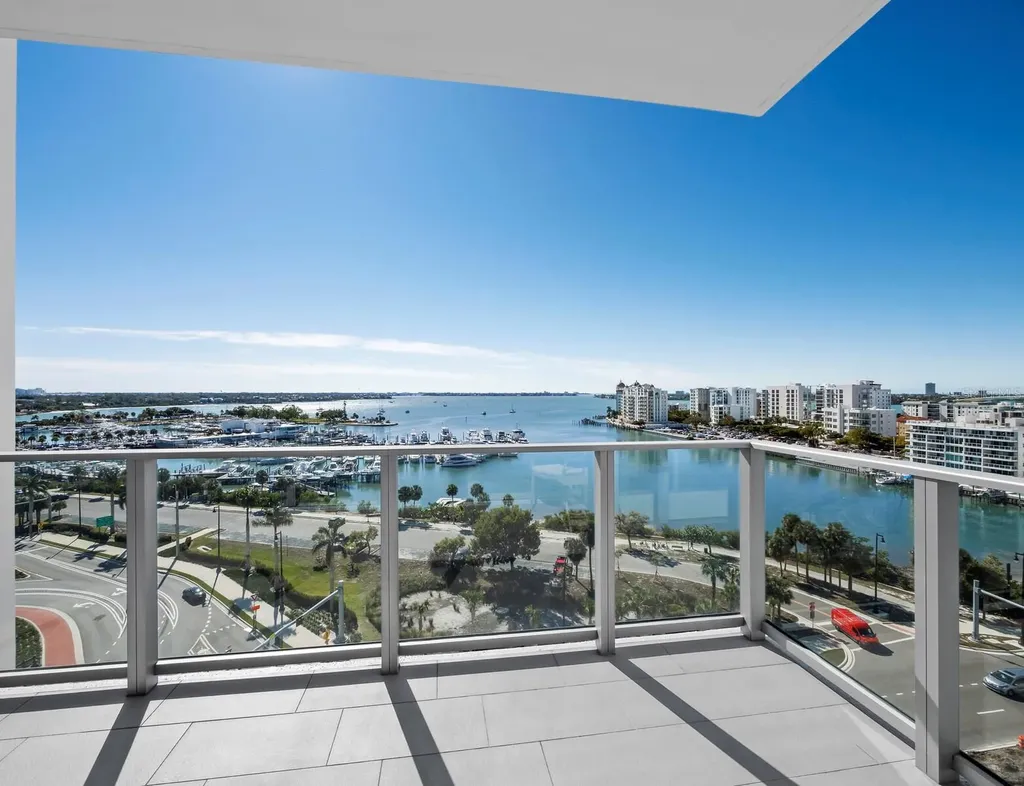 1155 N Gulfstream Avenue Sarasota FL 34236